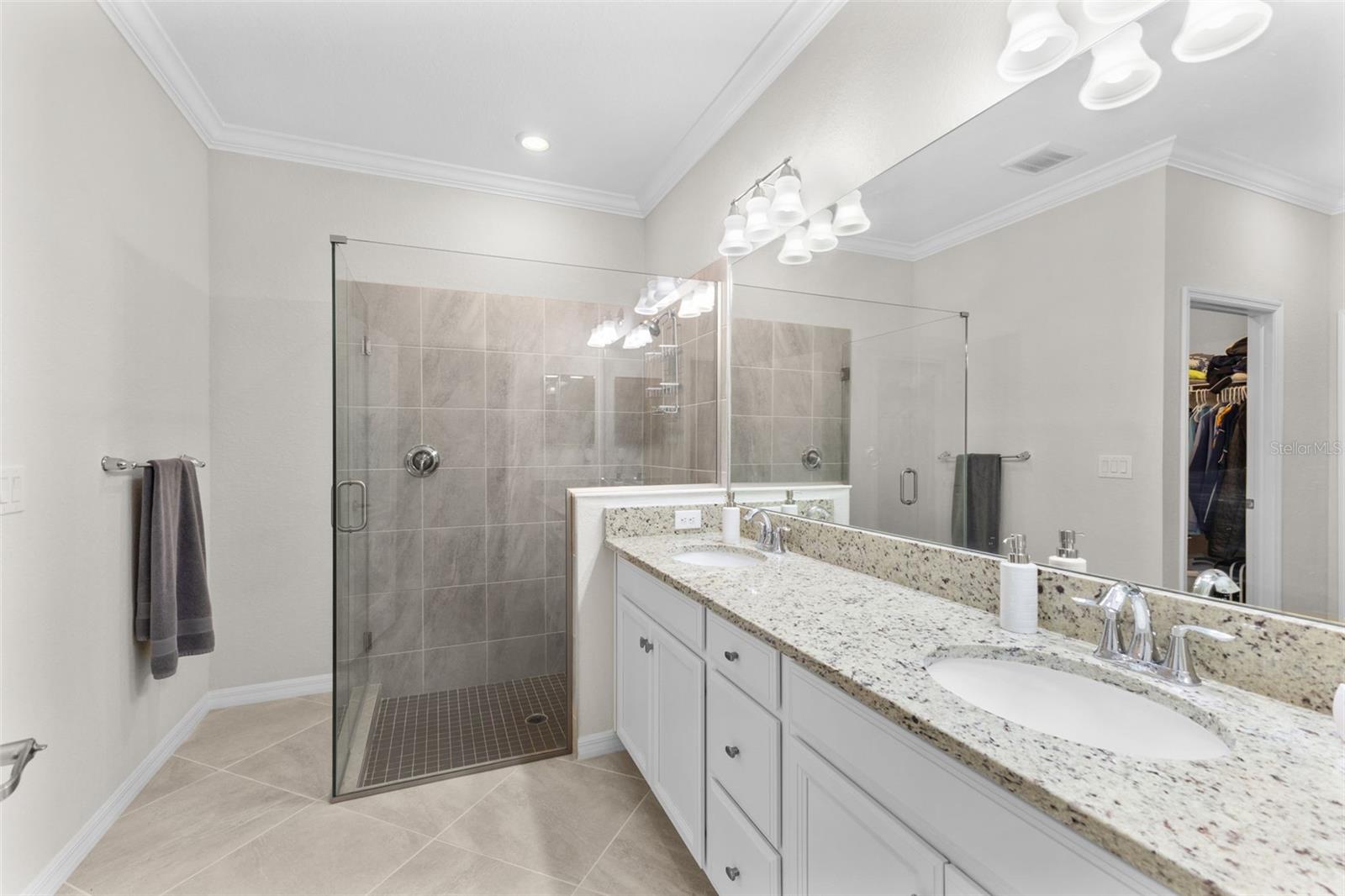 SARASOTA NATIONAL PH 13B - Residential Lease