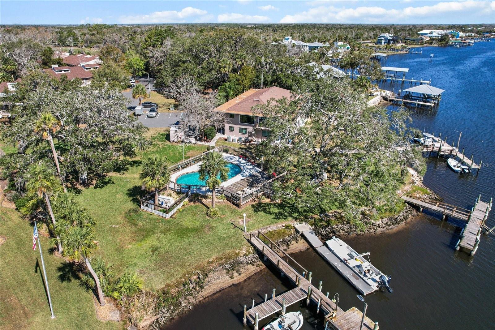 SPORTMANS LODGE UNREC CONDO - Residential