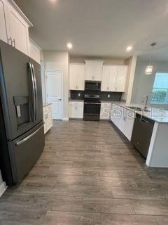 STOREY PARK PH 3 - Residential Lease