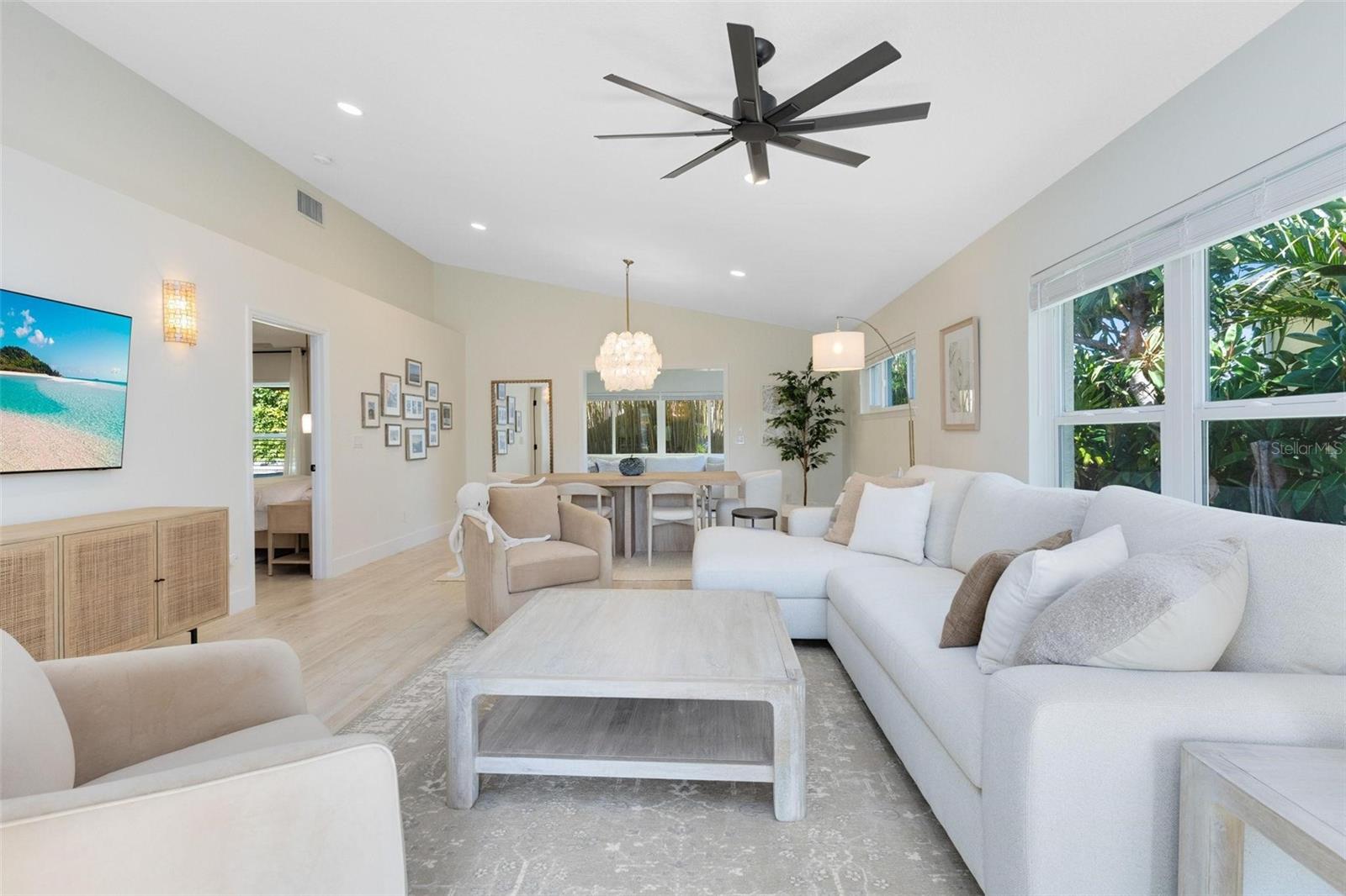 HORTON SHORES - Residential