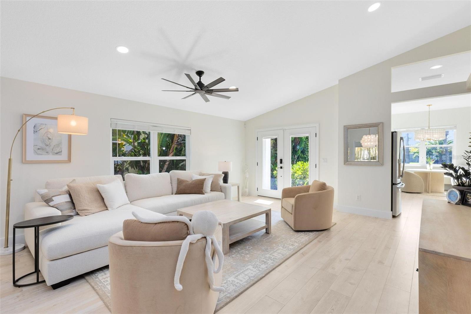 HORTON SHORES - Residential