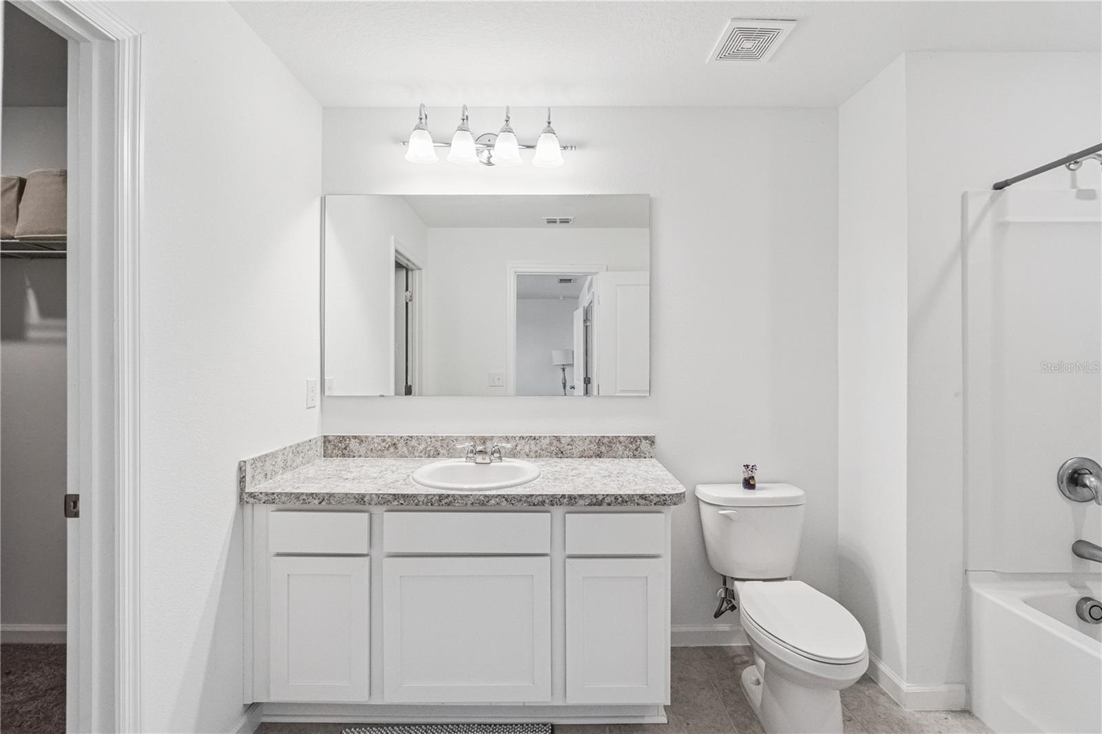 ASHFORD PLACE TR C REP - Residential