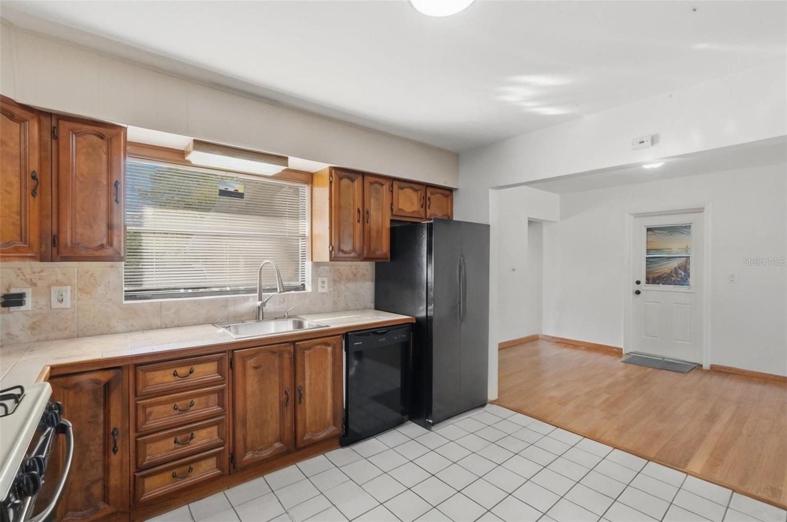 SKY CREST UNIT 8 - Residential