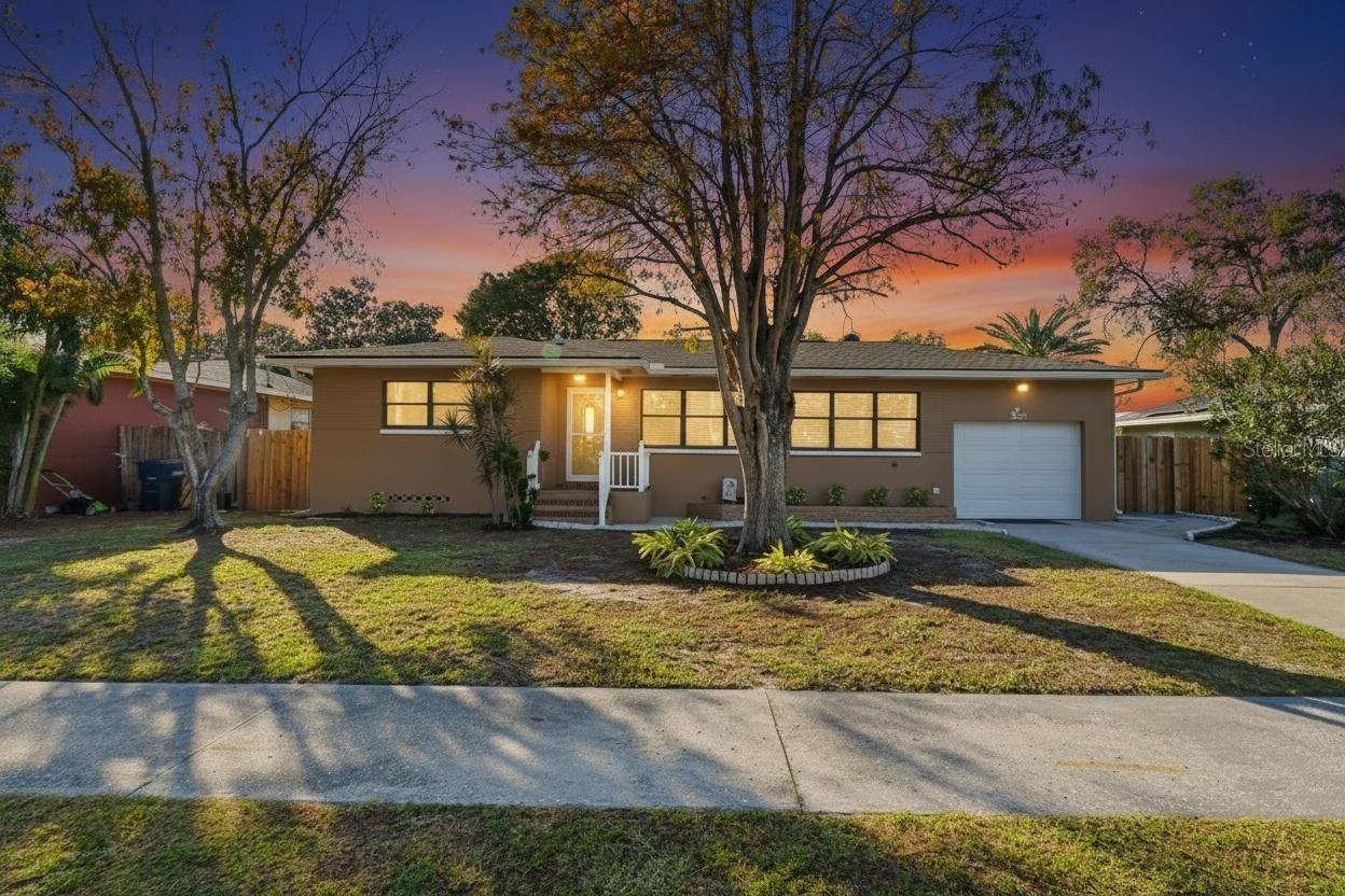 SKY CREST UNIT 8 - Residential