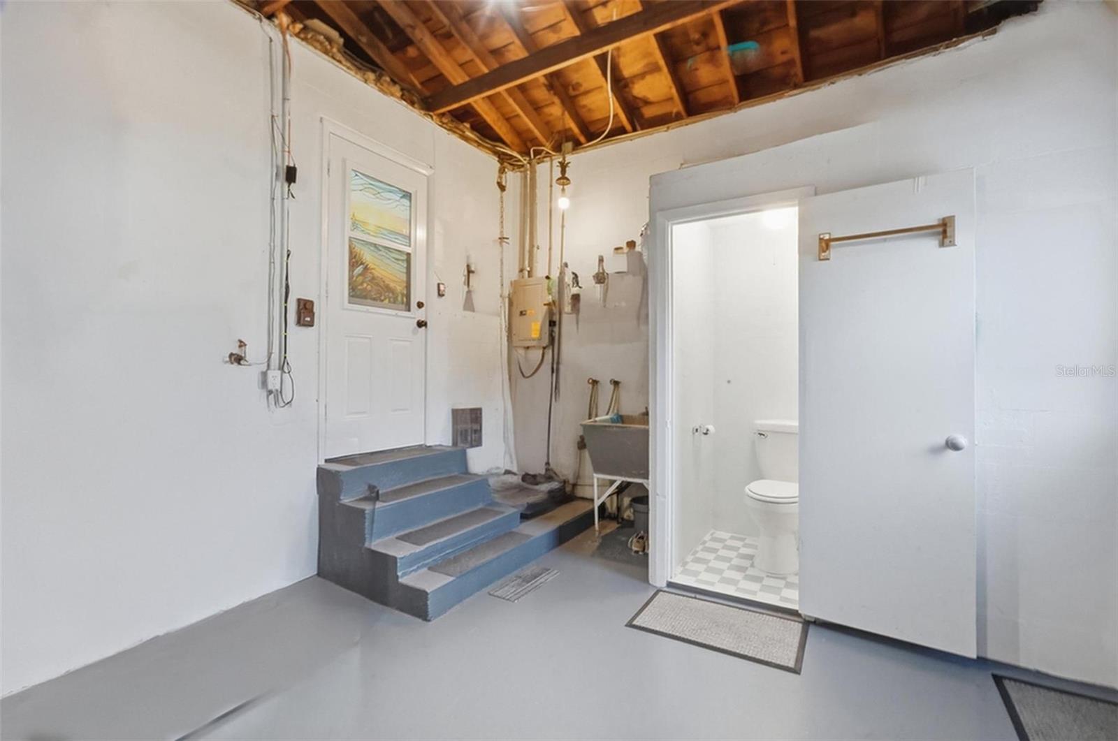 SKY CREST UNIT 8 - Residential