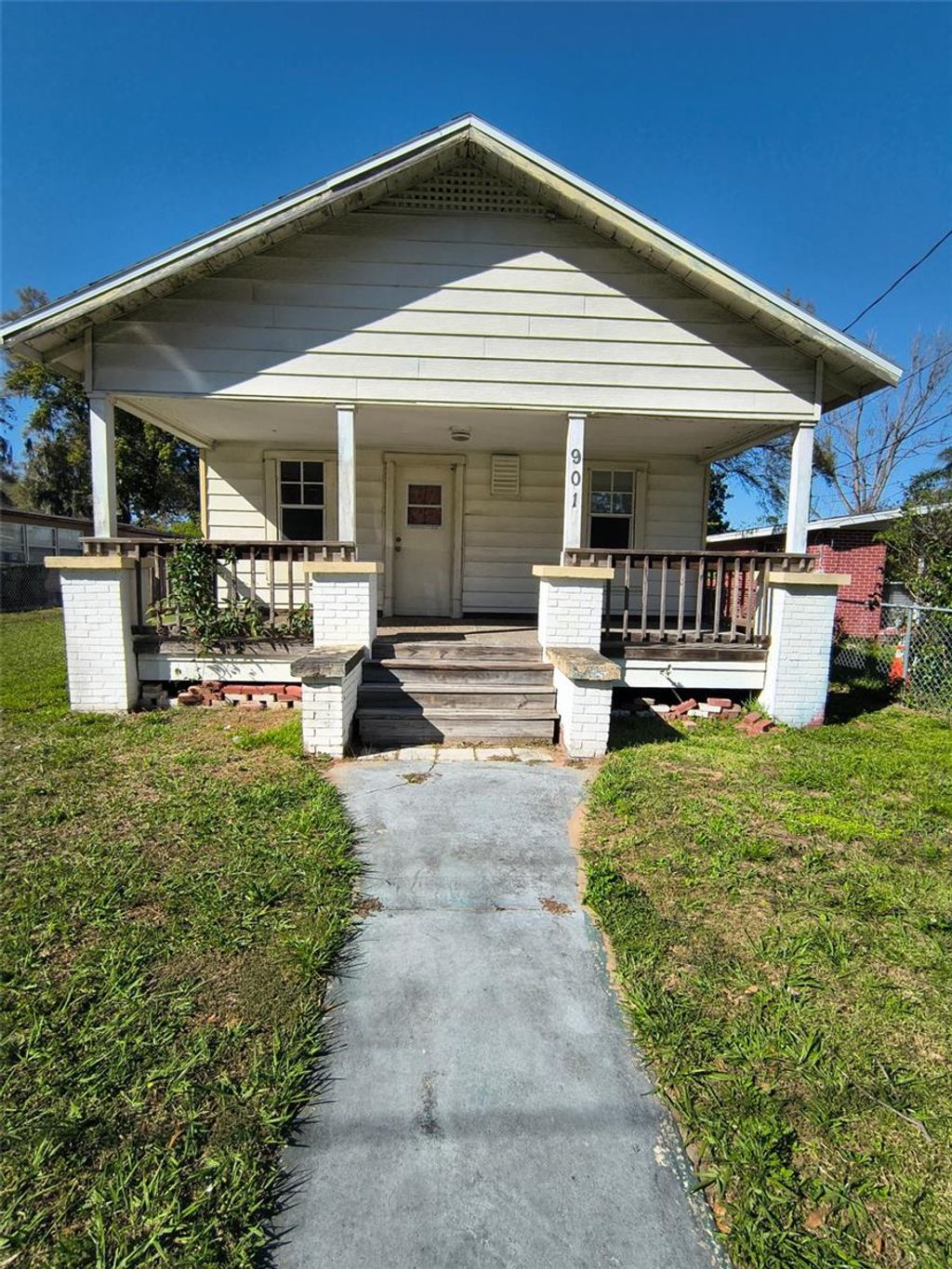 listing image 0
