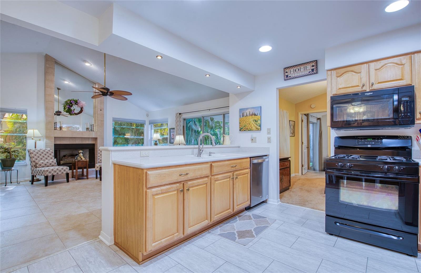 10321 SHADY OAK LANE