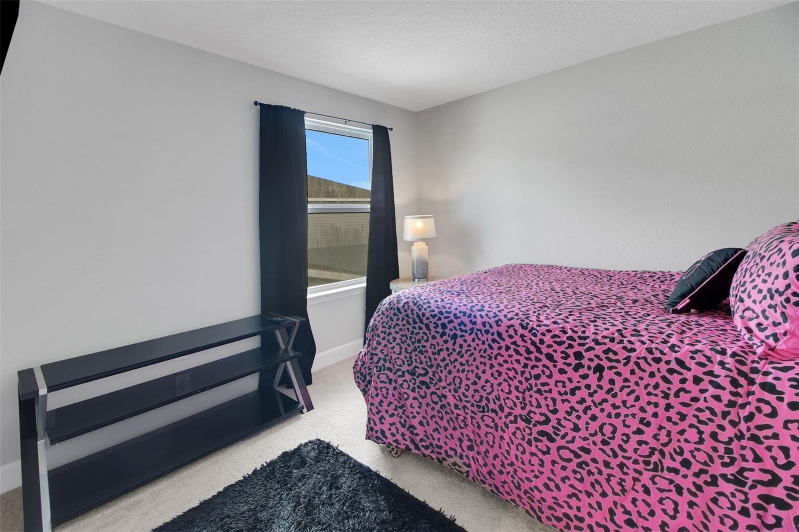 VICTORIA TRAILS - Residential