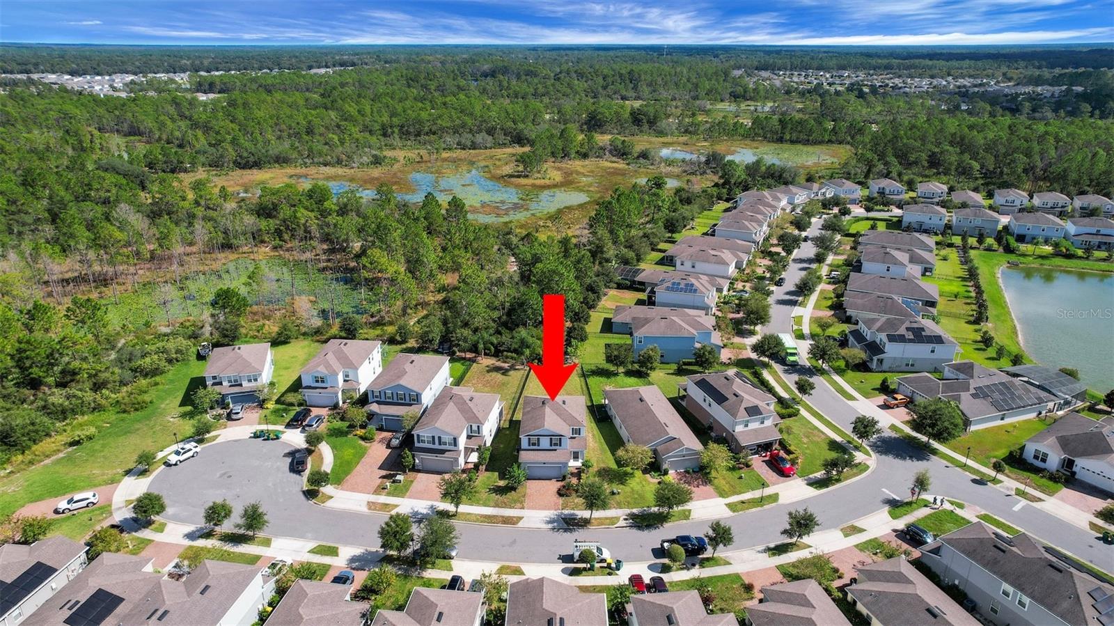 VICTORIA TRAILS - Residential