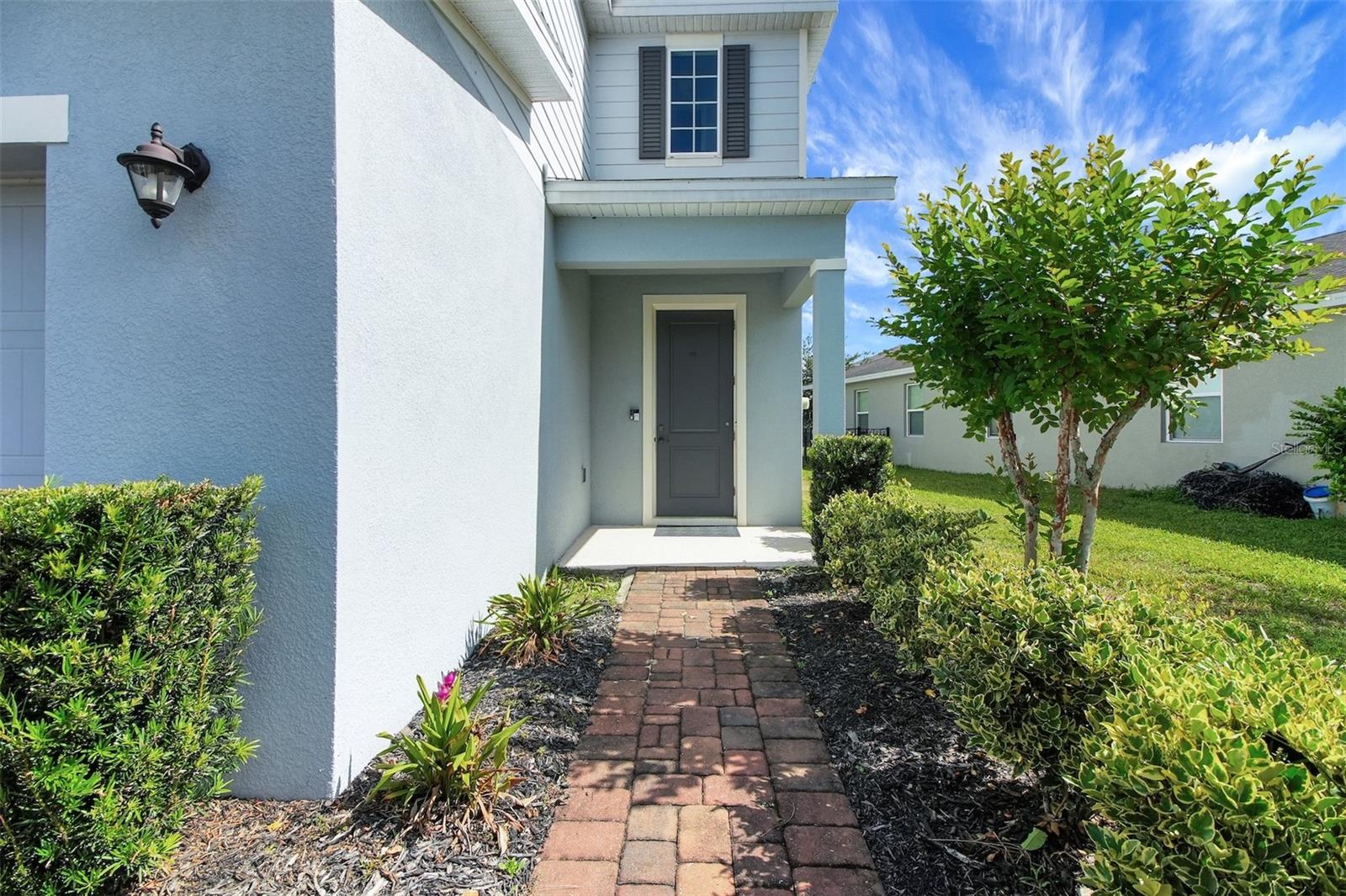 VICTORIA TRAILS - Residential