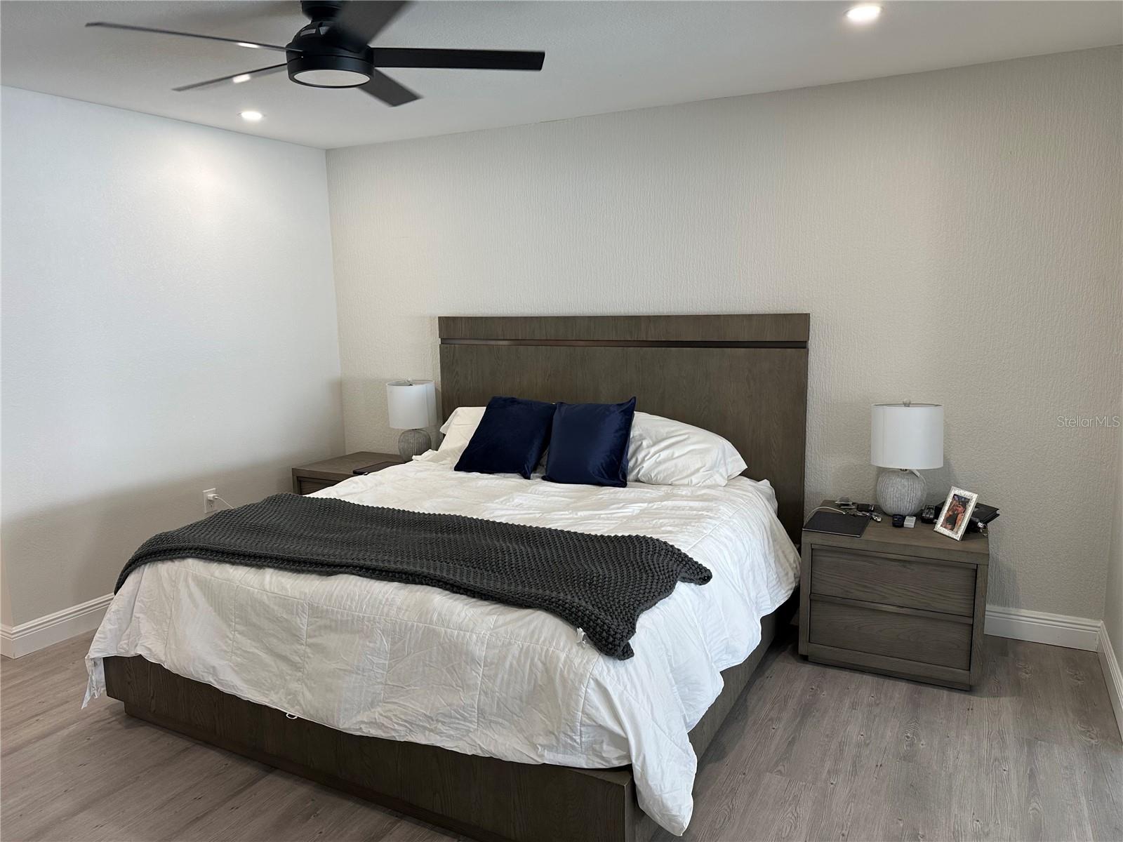 GLEN OAKS MANOR HOMES PH 1 - Residential