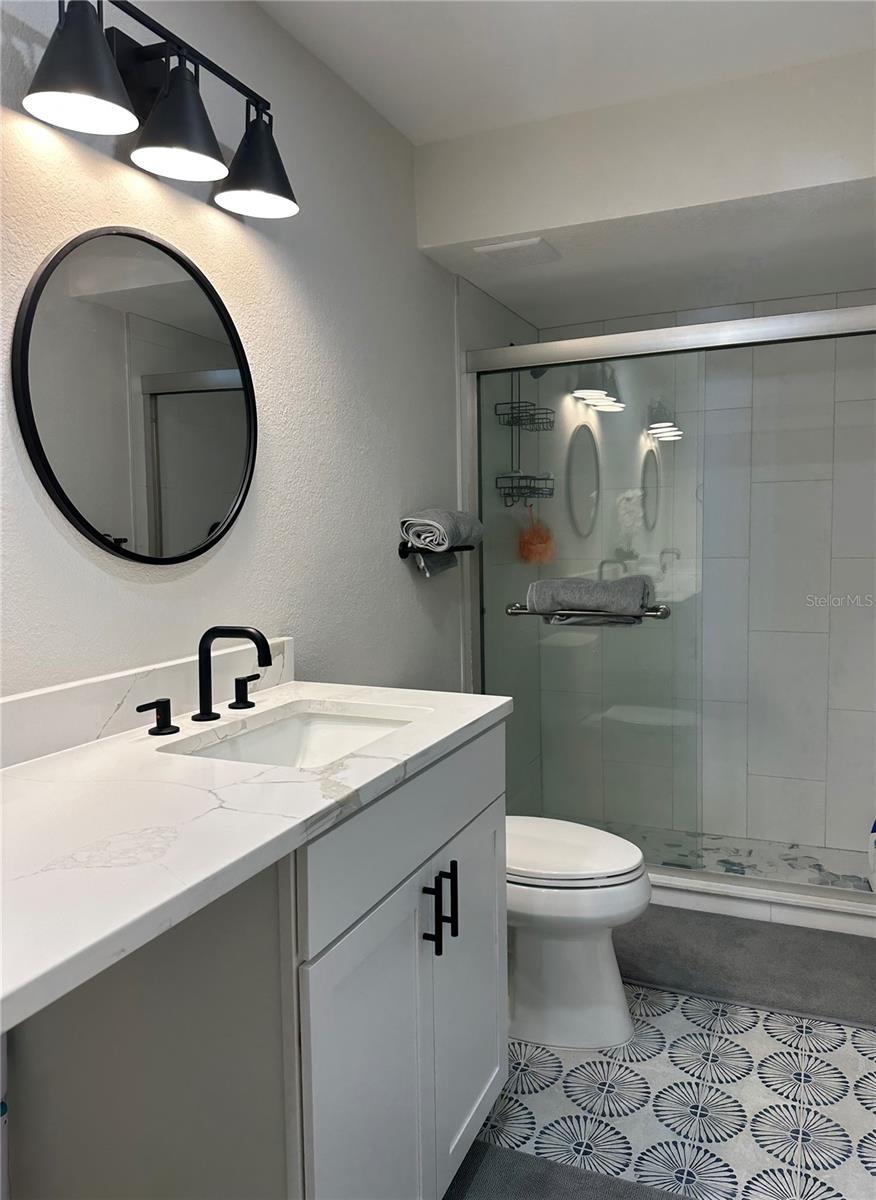 GLEN OAKS MANOR HOMES PH 1 - Residential