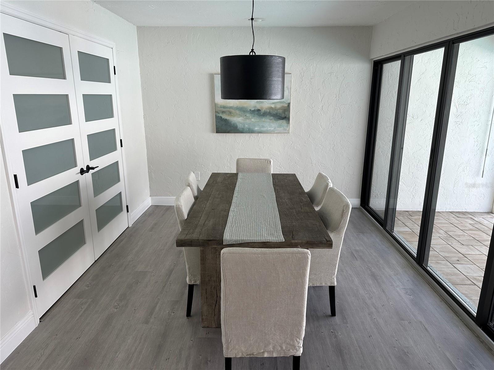 GLEN OAKS MANOR HOMES PH 1 - Residential
