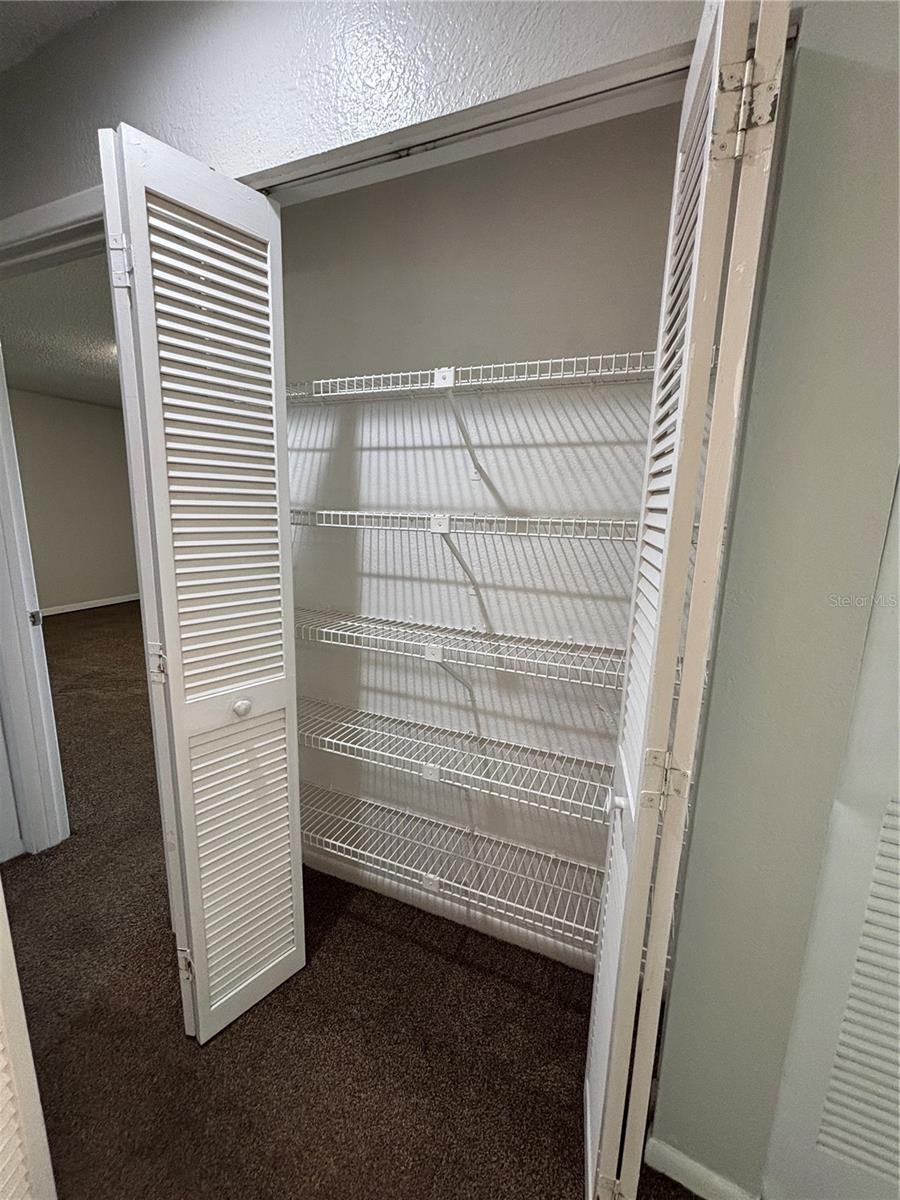 MAXIMO WOODS UNIT ONE - Residential Lease