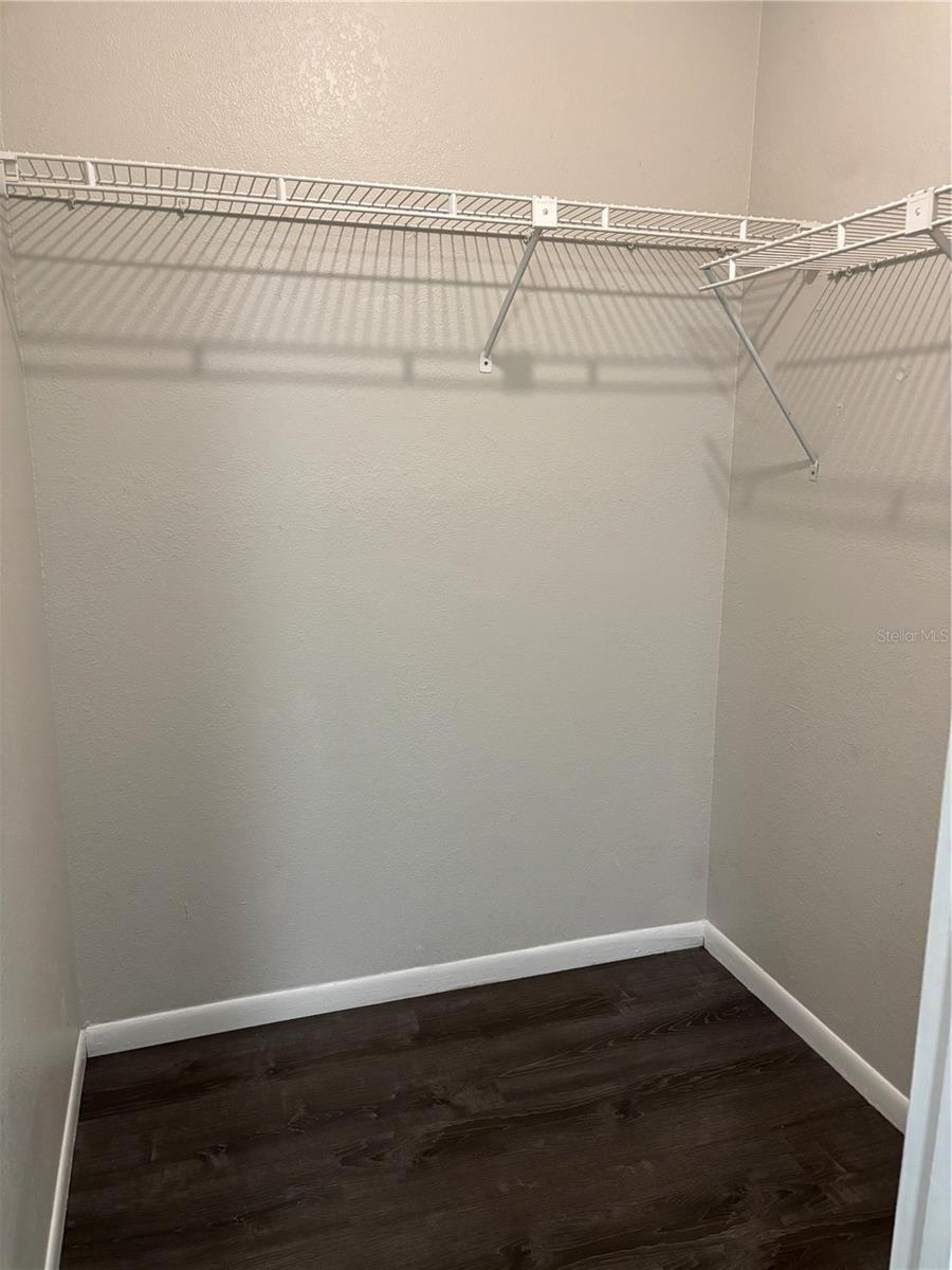 MAXIMO WOODS UNIT ONE - Residential Lease