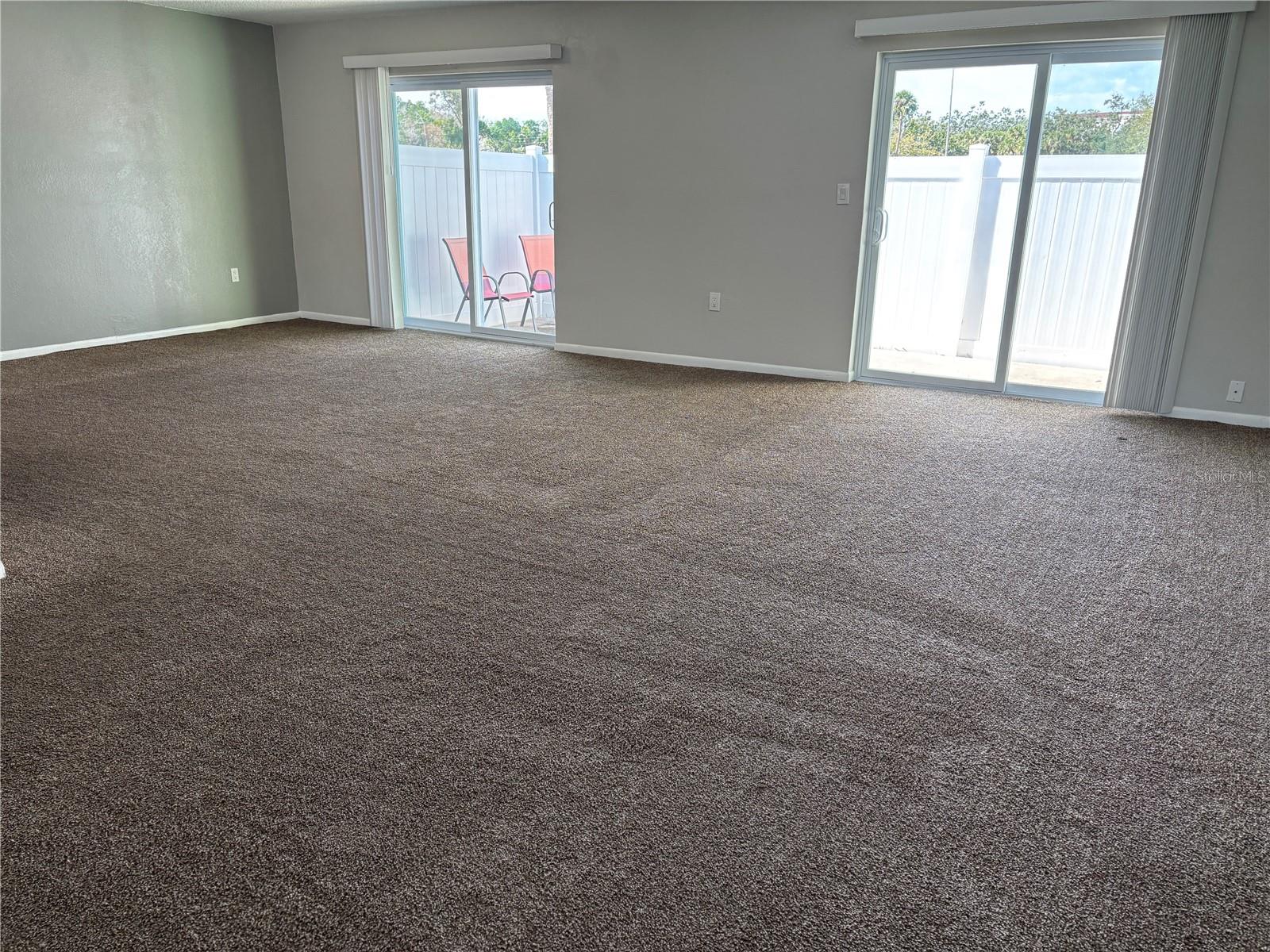 MAXIMO WOODS UNIT ONE - Residential Lease