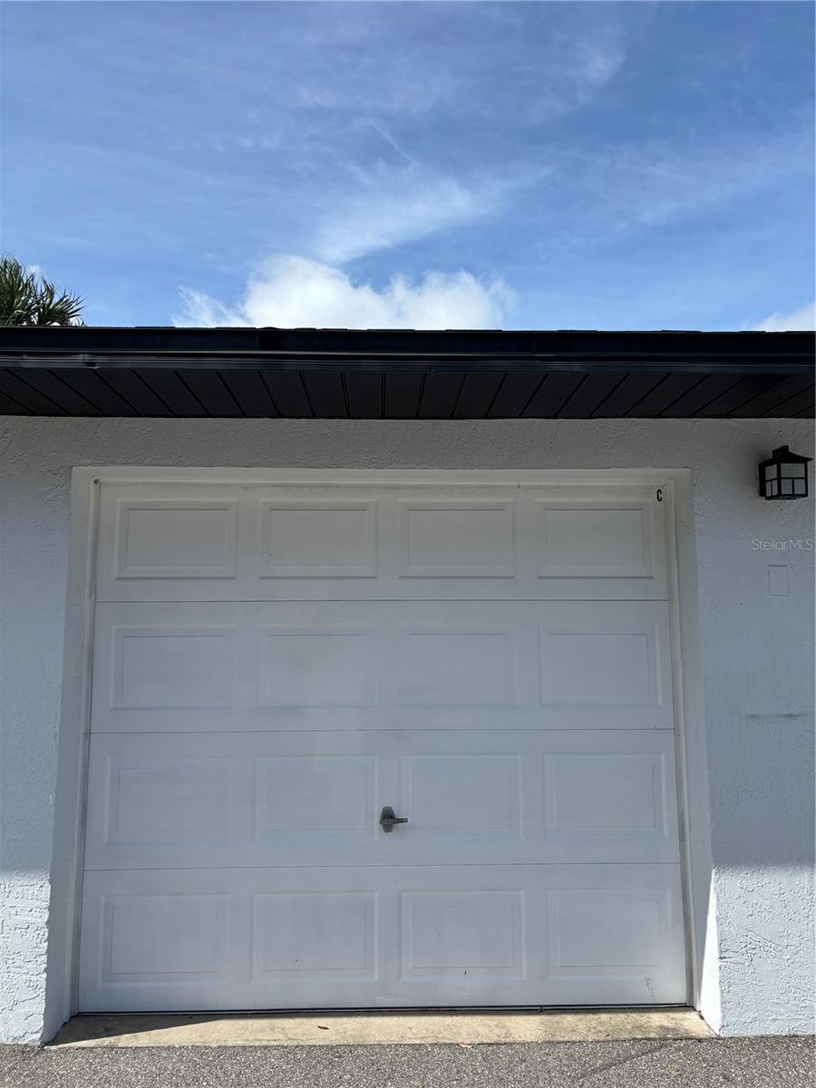 MAXIMO WOODS UNIT ONE - Residential Lease