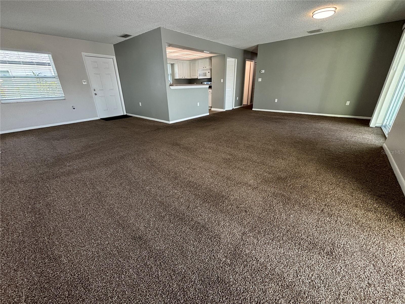 MAXIMO WOODS UNIT ONE - Residential Lease