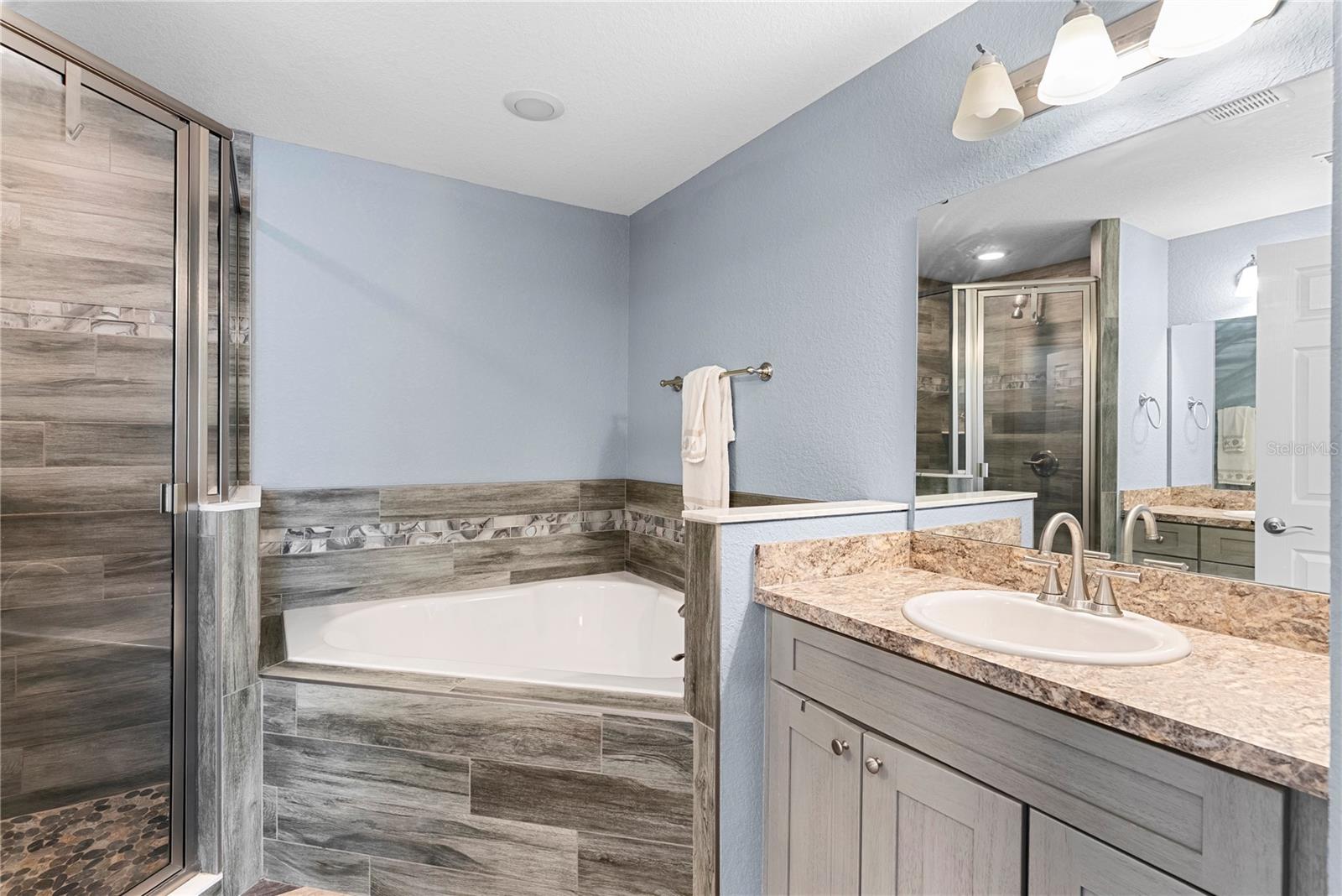 AUBURNDALE HEIGHTS - Residential