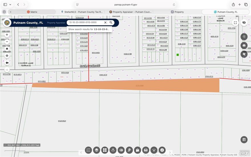 7 Acres.  Pie-Shaped, Approximately 1,500ft x 150ft.  Less Than 2 Miles to Alachua County.  Located in Putnam County, Which Has an Impact Fee Moratorium, Saving a Buyer $10,000.  Pay The $200 Permit Fee and Move a Mobile Home on Property.  No Other Fees.  Zoned Agricultural, Farm, Animals, Manufactured Home, Mobile Home, Residential, Single-Family.  Please Check All This Information With Putnam County to Confirm.