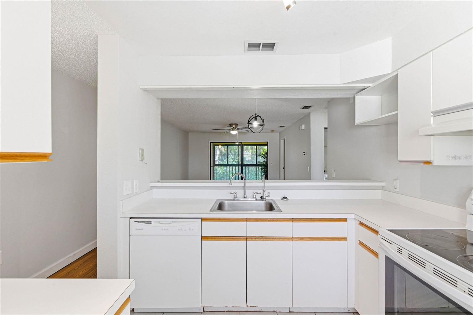 ARBOR GROVE CONDO - Residential