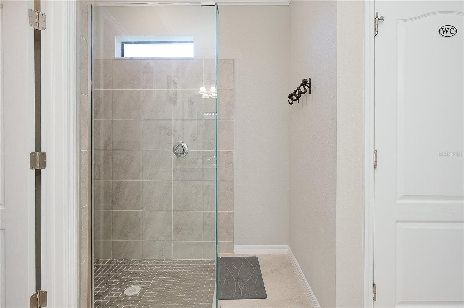 SARASOTA NATIONAL PH 13-B - Residential