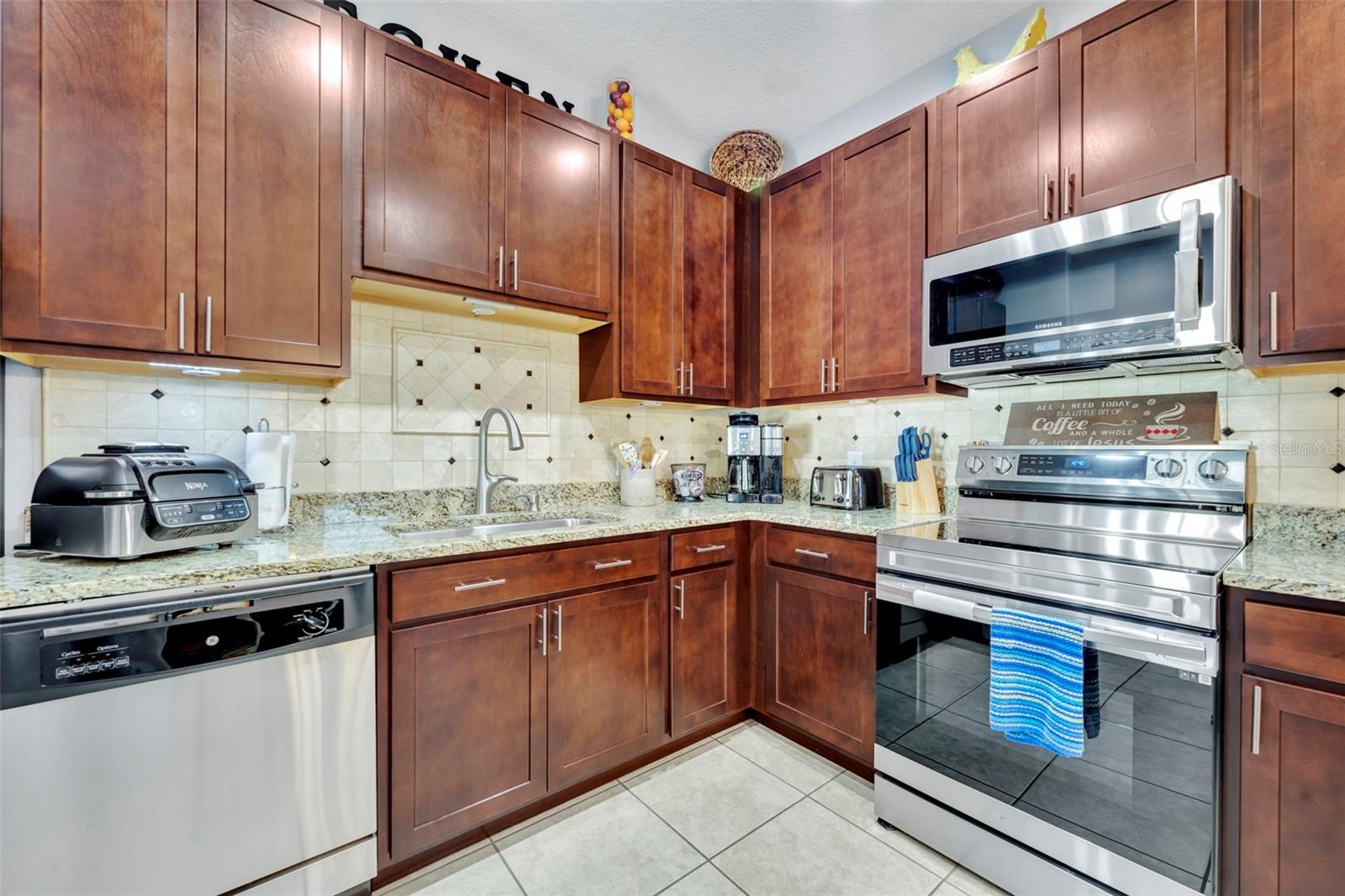 OAK RIDGE - Residential