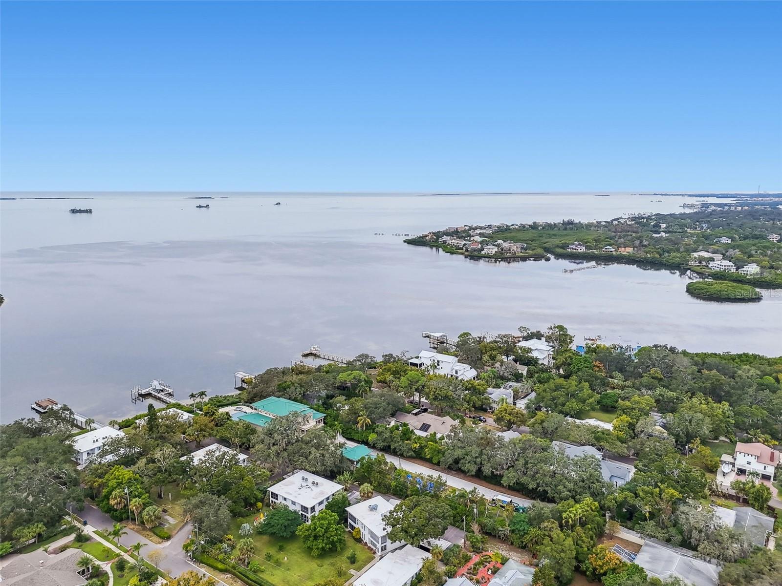 MAGNOLIA WATERFRONT APTS INC CO-OP - Residential