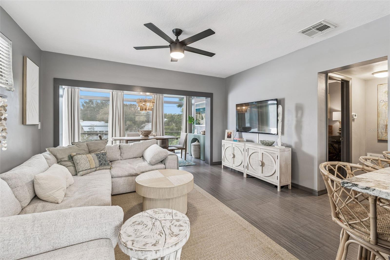 MAGNOLIA WATERFRONT APTS INC CO-OP - Residential