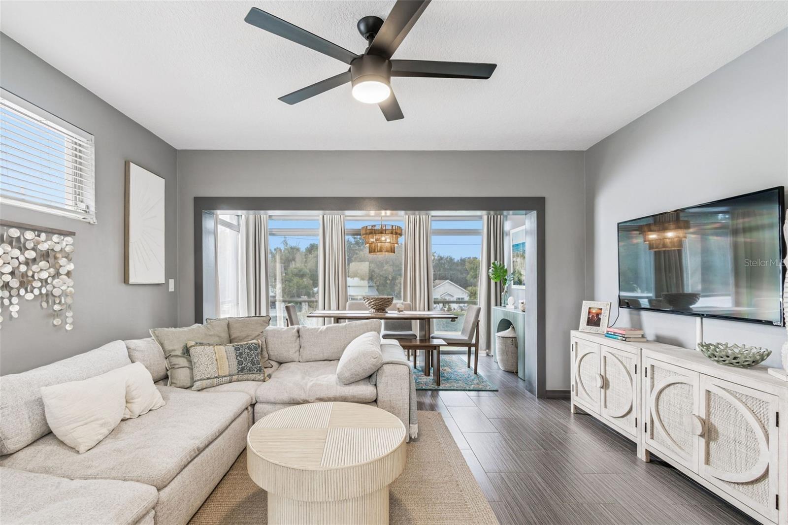 MAGNOLIA WATERFRONT APTS INC CO-OP - Residential