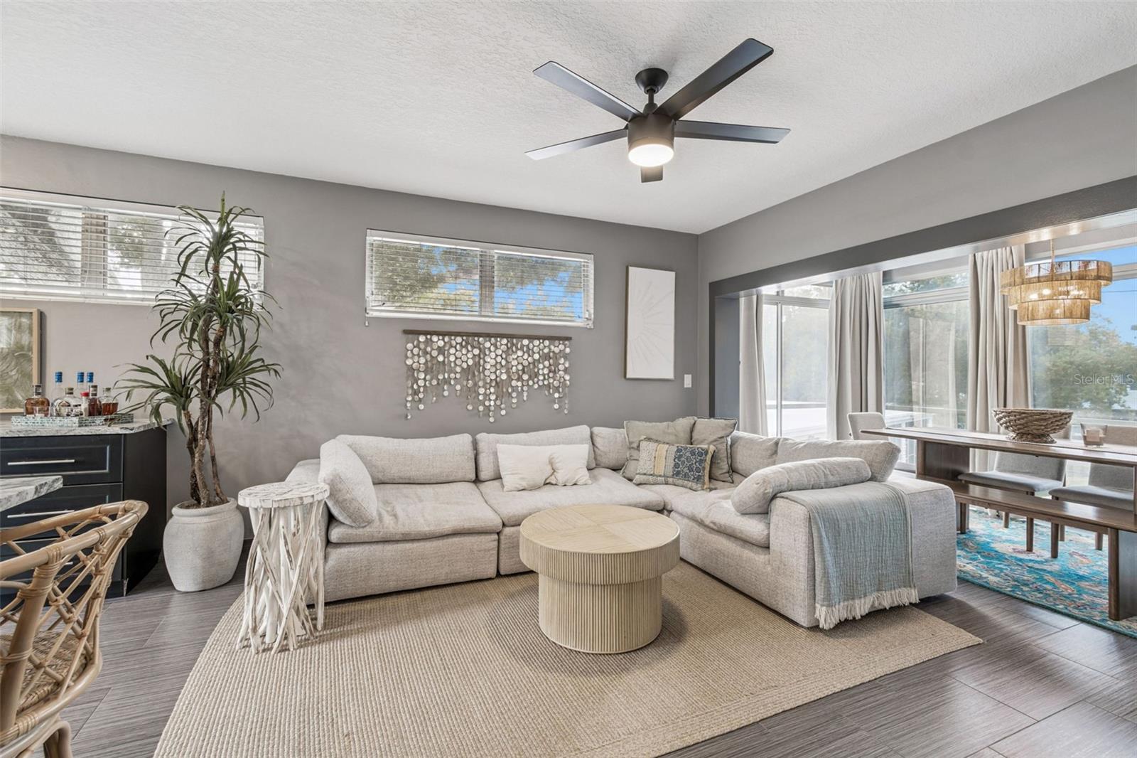 MAGNOLIA WATERFRONT APTS INC CO-OP - Residential