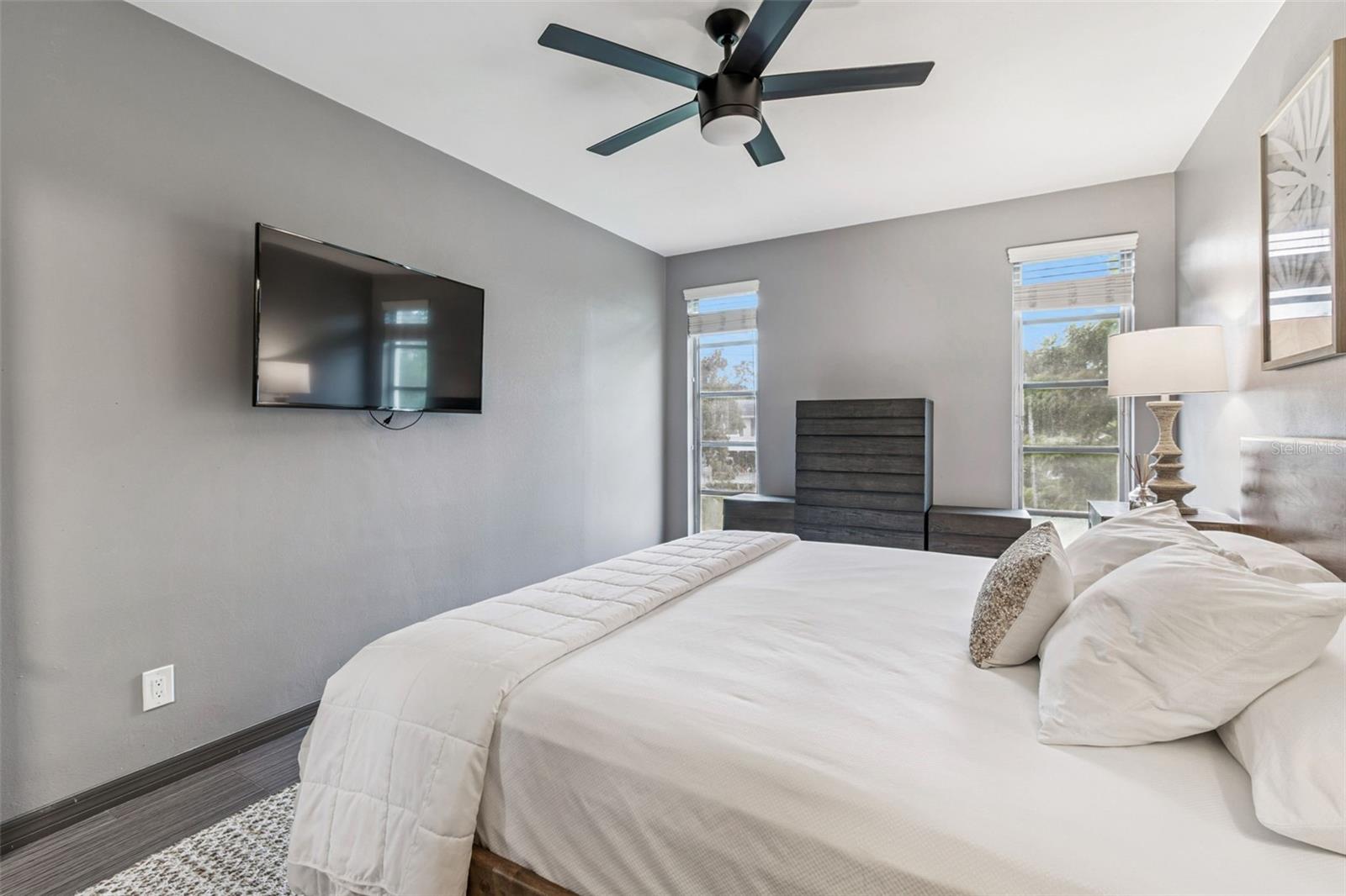 MAGNOLIA WATERFRONT APTS INC CO-OP - Residential