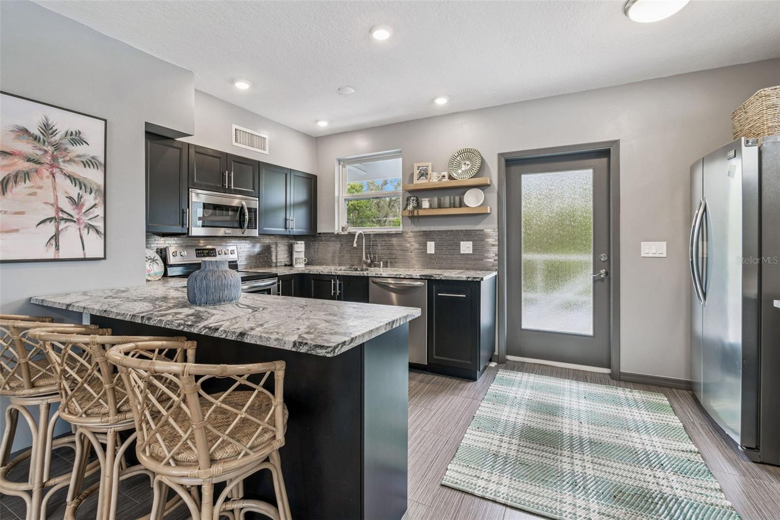 MAGNOLIA WATERFRONT APTS INC CO-OP - Residential