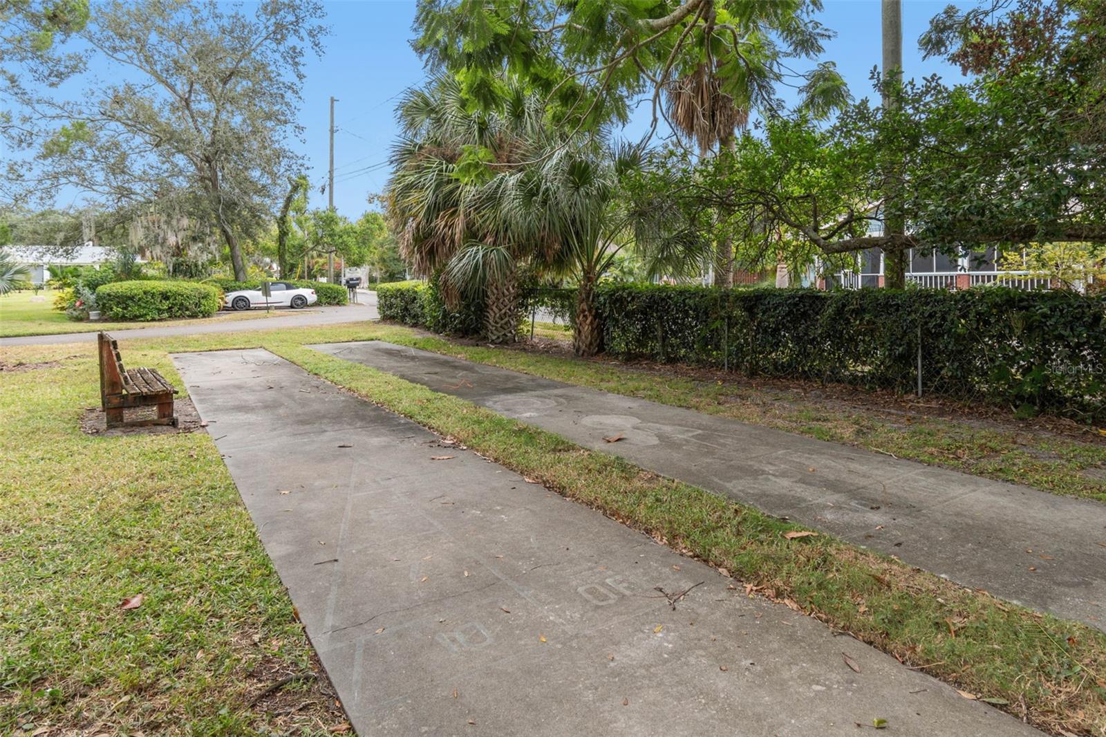 MAGNOLIA WATERFRONT APTS INC CO-OP - Residential