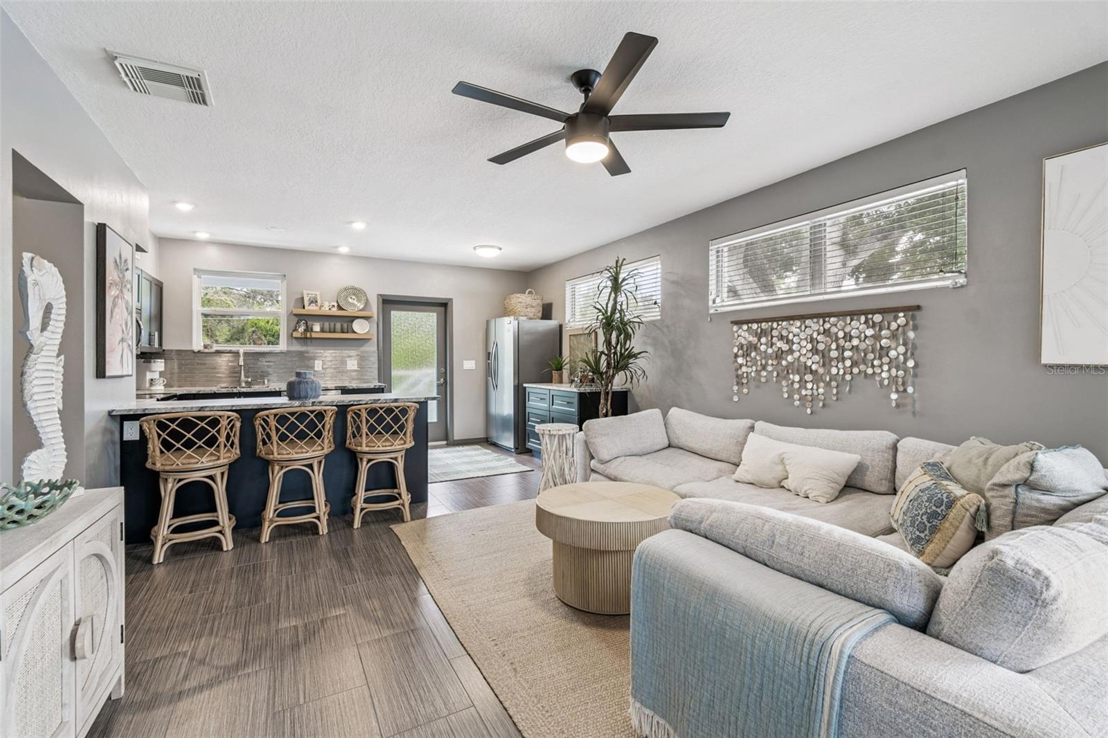 MAGNOLIA WATERFRONT APTS INC CO-OP - Residential