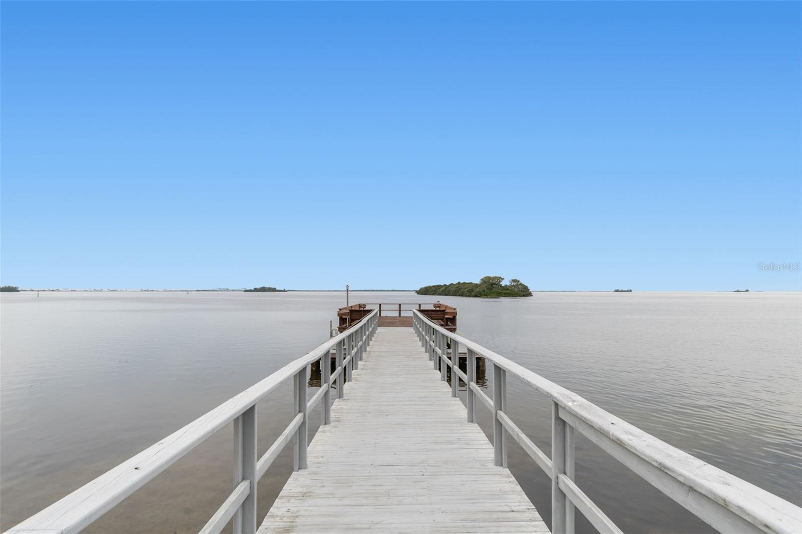 MAGNOLIA WATERFRONT APTS INC CO-OP - Residential