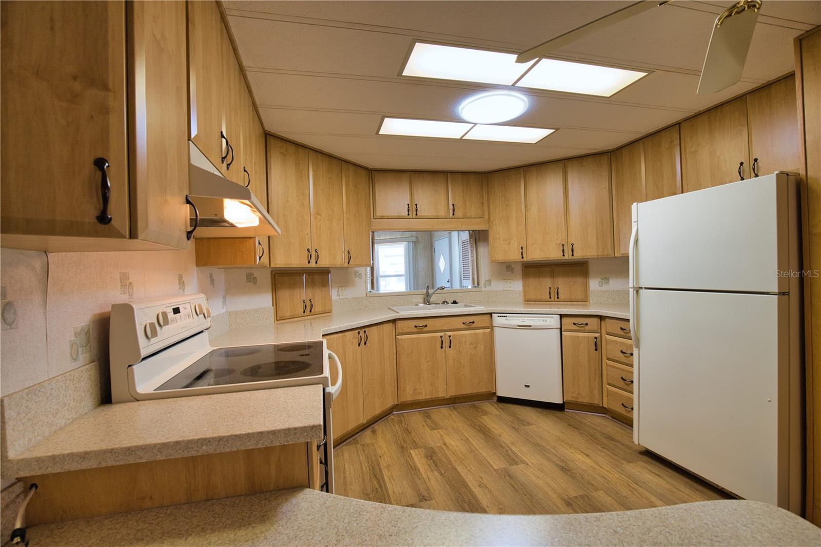 LA CASA MHP CO-OP - Residential