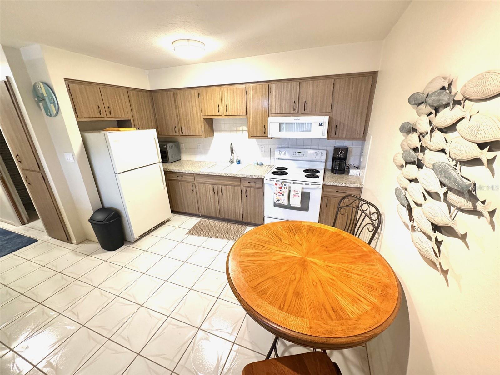 TAHITIAN GARDENS CONDO - Residential