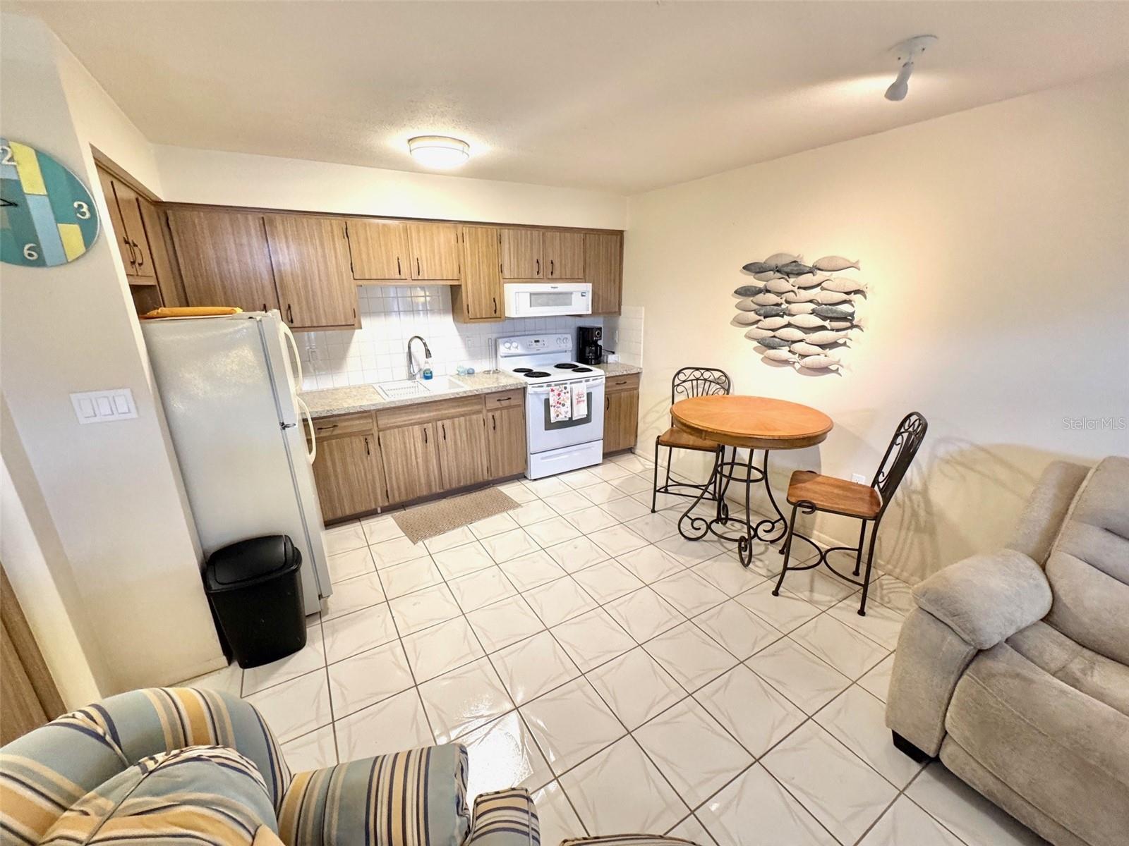 TAHITIAN GARDENS CONDO - Residential