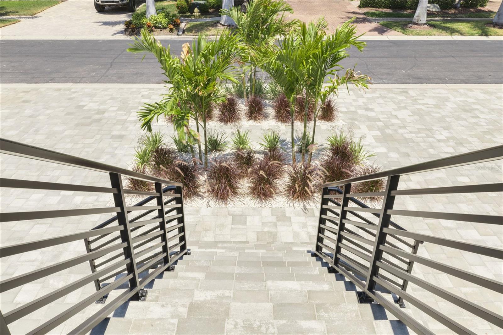 KIPP'S COLONY ESTATES AT PASADENA YACHT/COUNTRY CL - Residential