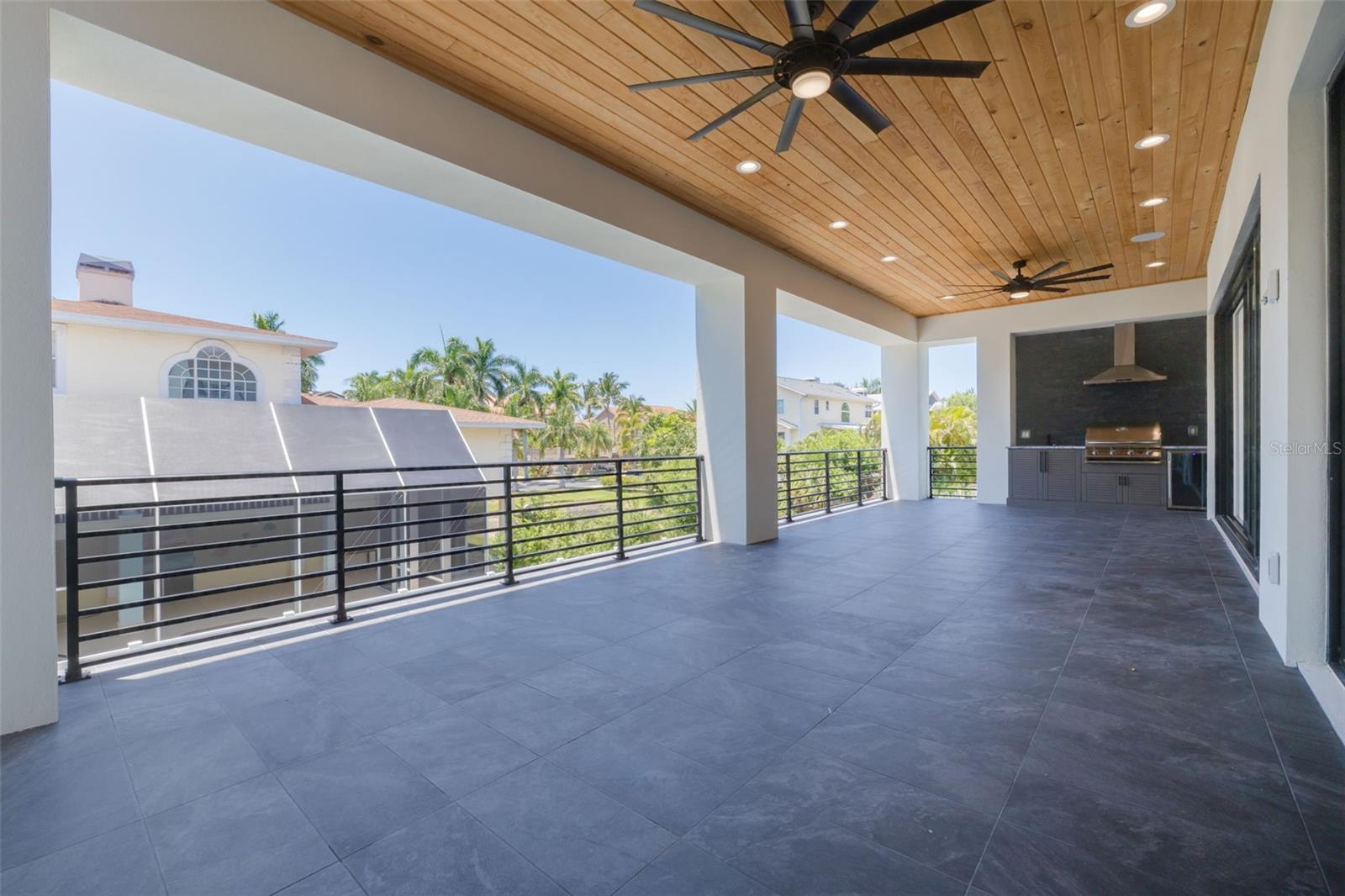 KIPP'S COLONY ESTATES AT PASADENA YACHT/COUNTRY CL - Residential