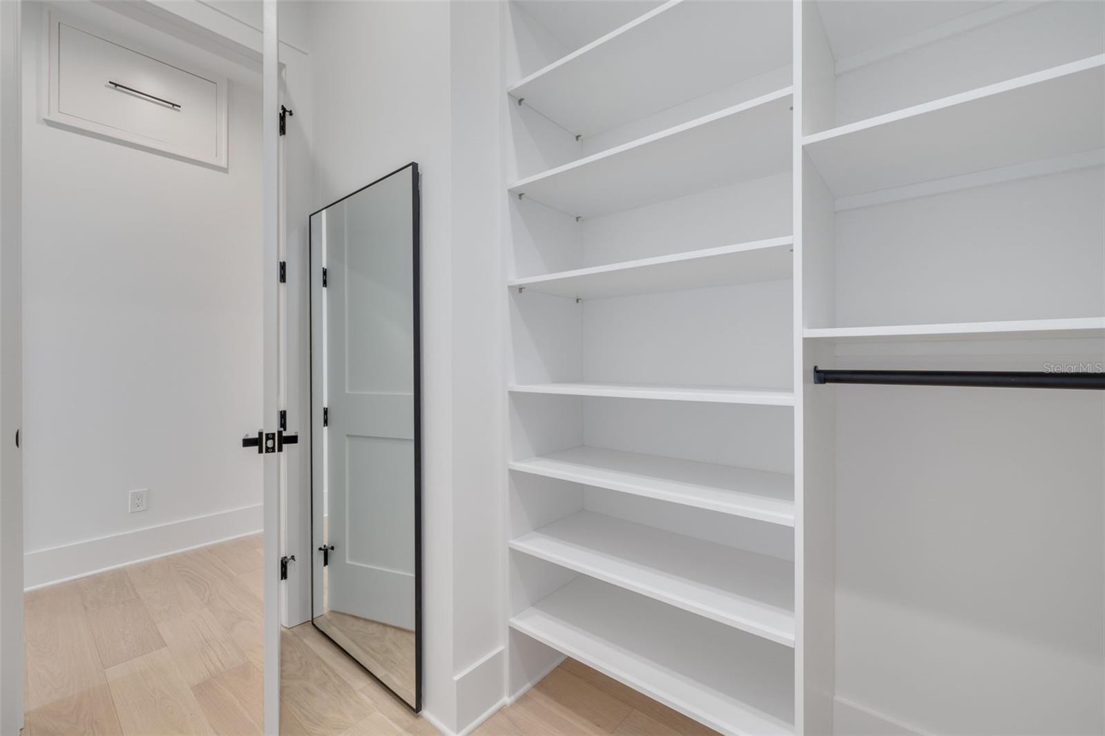 KIPP'S COLONY ESTATES AT PASADENA YACHT/COUNTRY CL - Residential