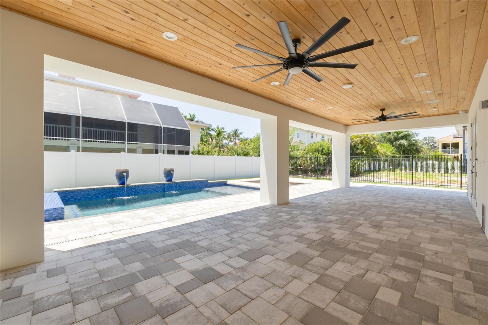 KIPP'S COLONY ESTATES AT PASADENA YACHT/COUNTRY CL - Residential