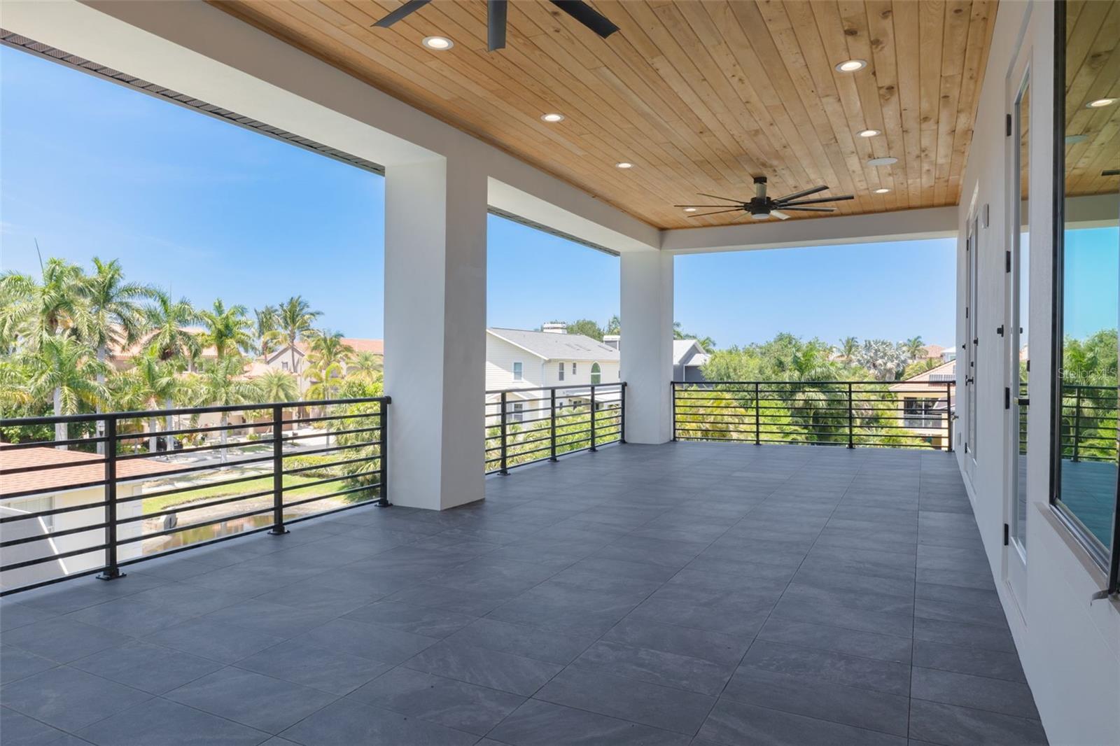 KIPP'S COLONY ESTATES AT PASADENA YACHT/COUNTRY CL - Residential