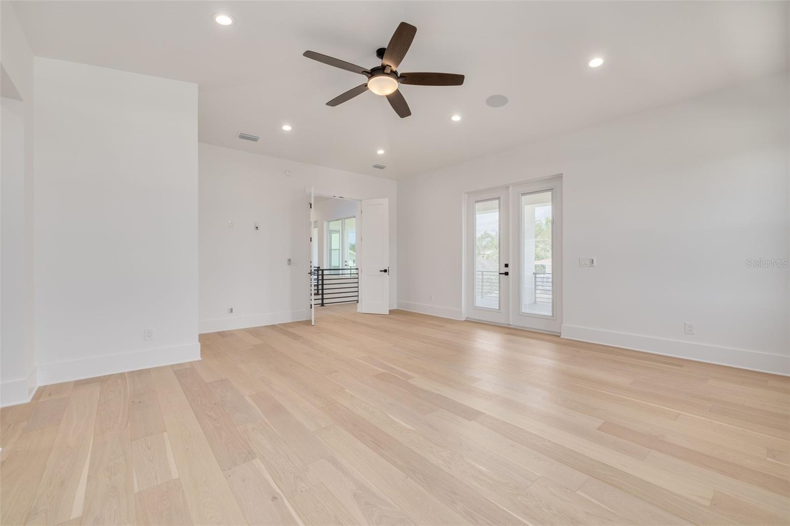 KIPP'S COLONY ESTATES AT PASADENA YACHT/COUNTRY CL - Residential