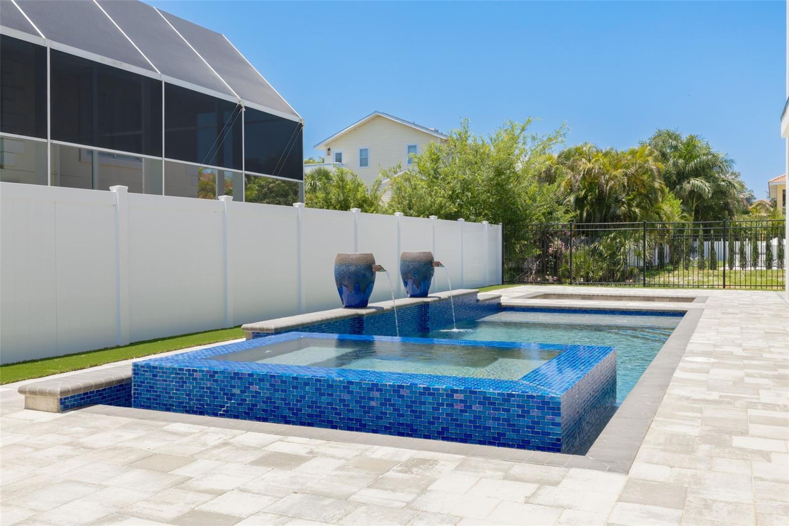 KIPP'S COLONY ESTATES AT PASADENA YACHT/COUNTRY CL - Residential