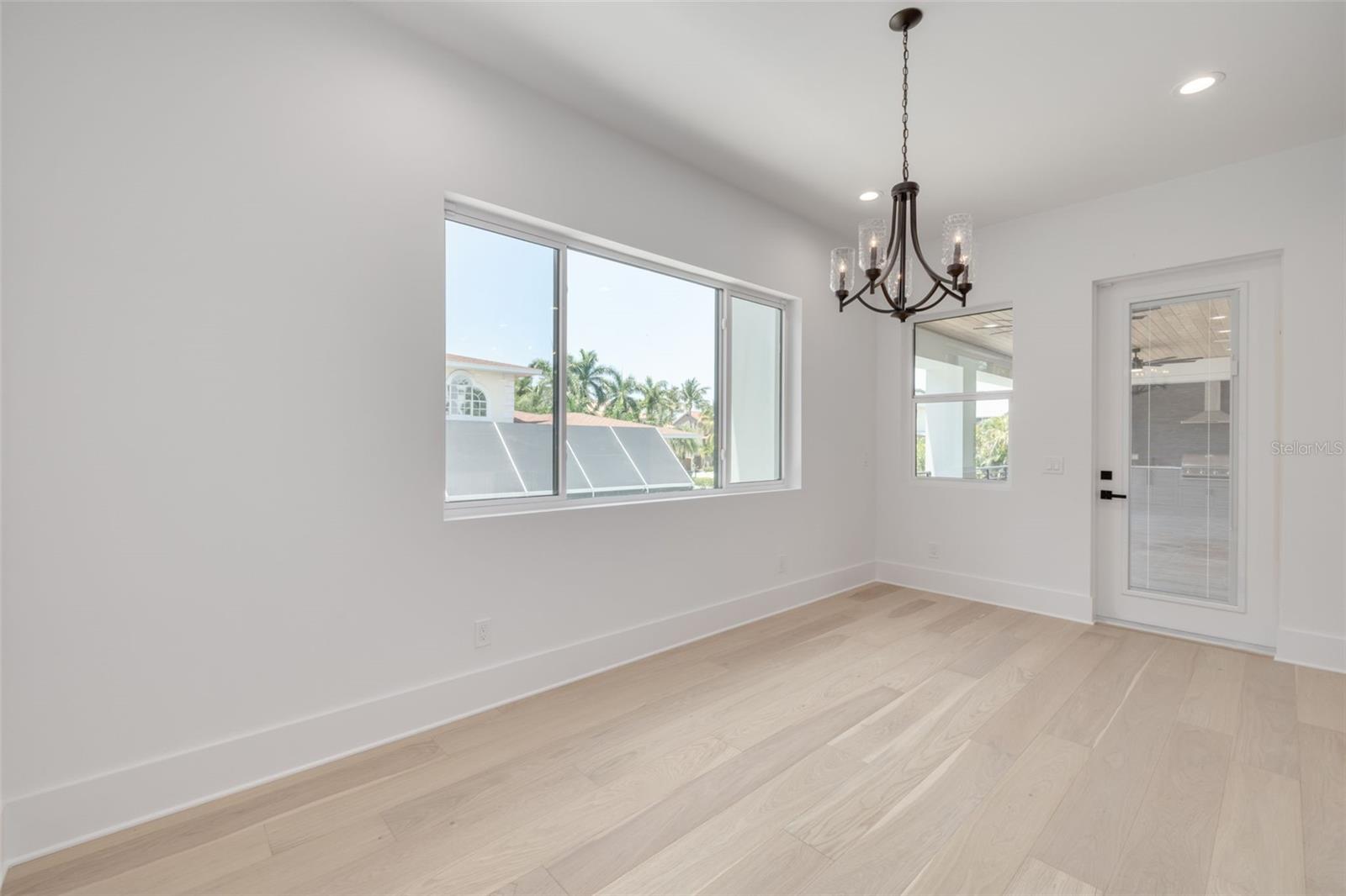 KIPP'S COLONY ESTATES AT PASADENA YACHT/COUNTRY CL - Residential