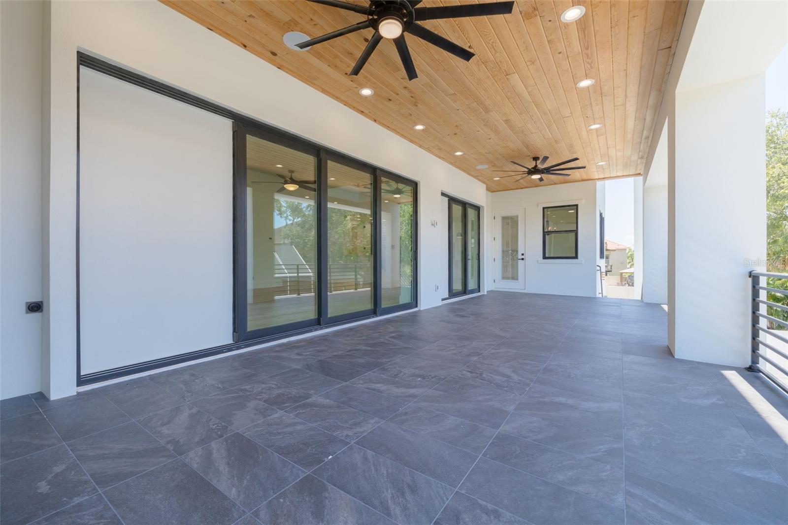 KIPP'S COLONY ESTATES AT PASADENA YACHT/COUNTRY CL - Residential