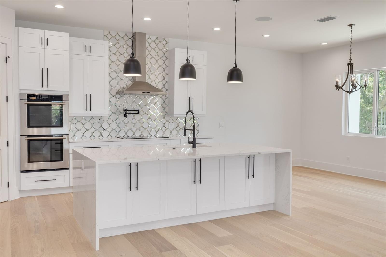 KIPP'S COLONY ESTATES AT PASADENA YACHT/COUNTRY CL - Residential