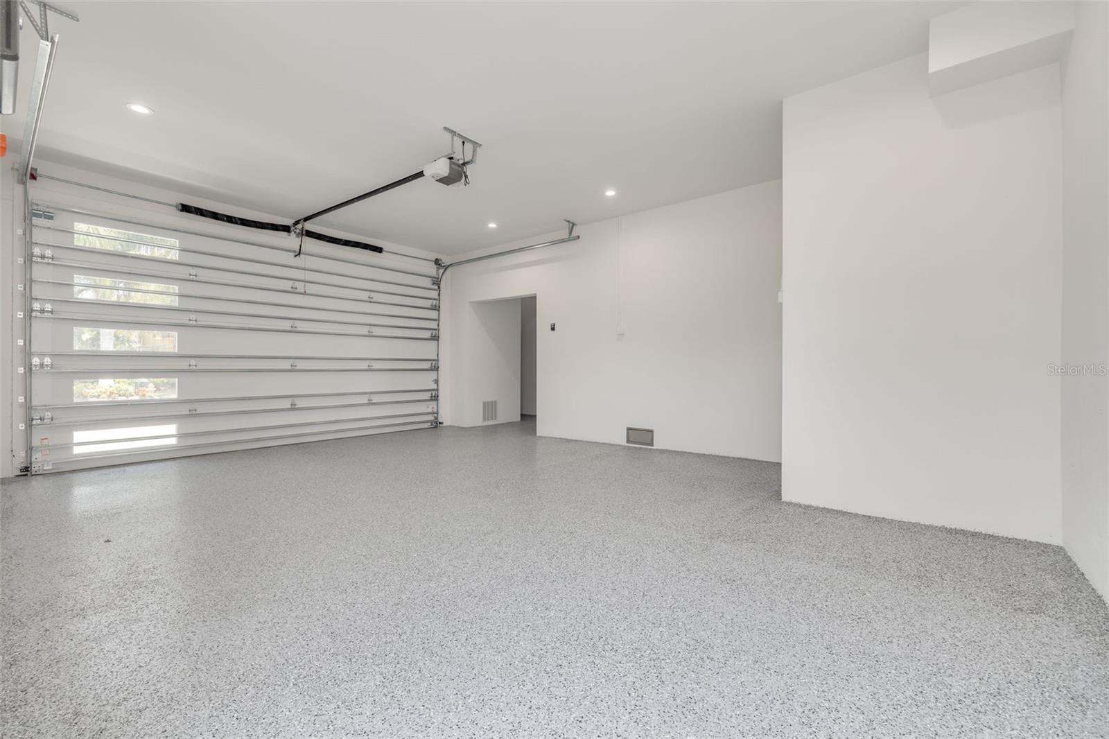 KIPP'S COLONY ESTATES AT PASADENA YACHT/COUNTRY CL - Residential